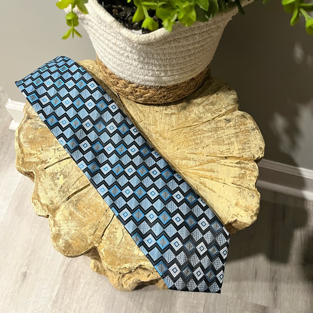 Colours Alexander Julian Neck Tie